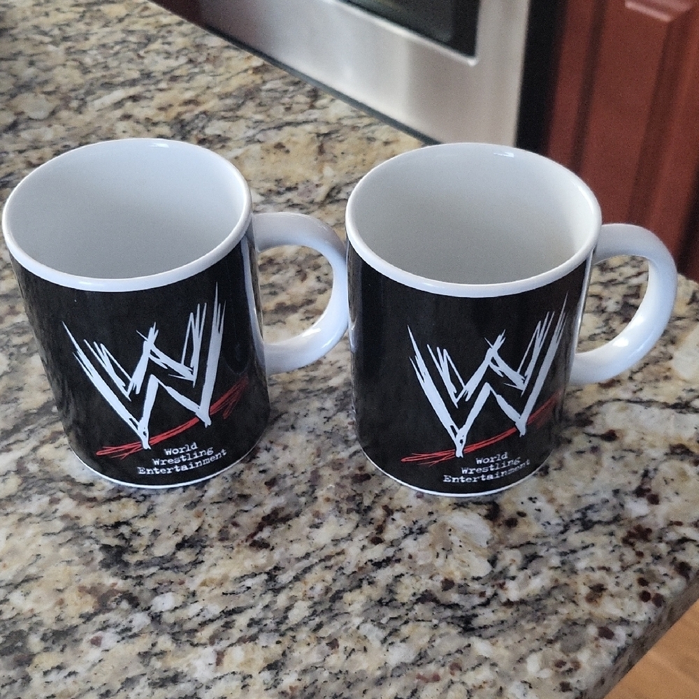 WWE Logo Black and White Mug Set